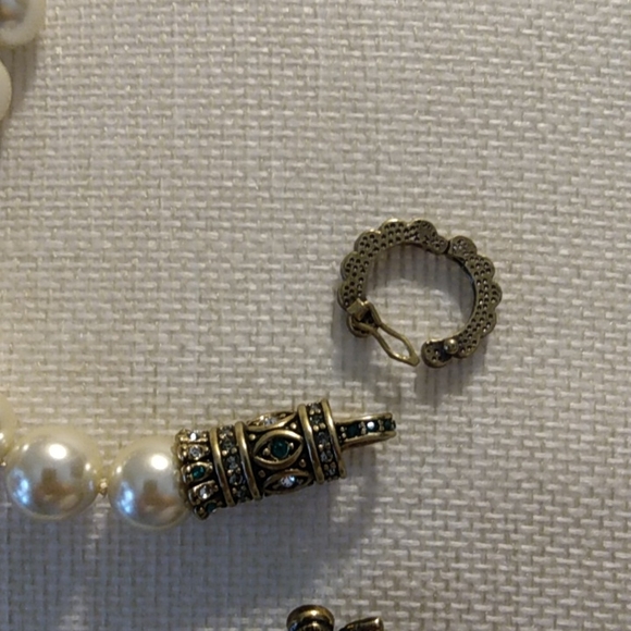 Heidi Daus Interchangeable necklace with golden cream pearls capped w crystals. - Picture 8 of 11